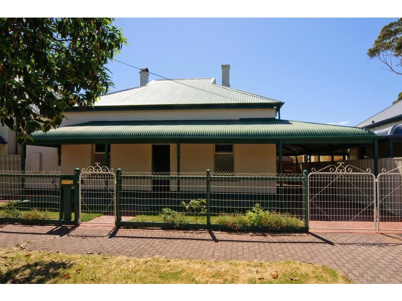 8 Mack Street, Glenelg North SA 5045