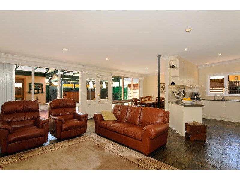 8 Mack Street, Glenelg North SA 5045