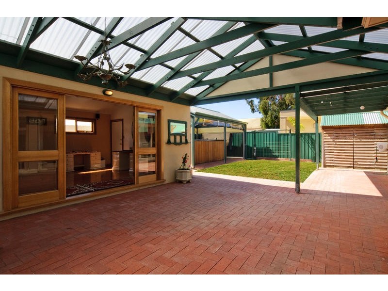 8 Mack Street, Glenelg North SA 5045