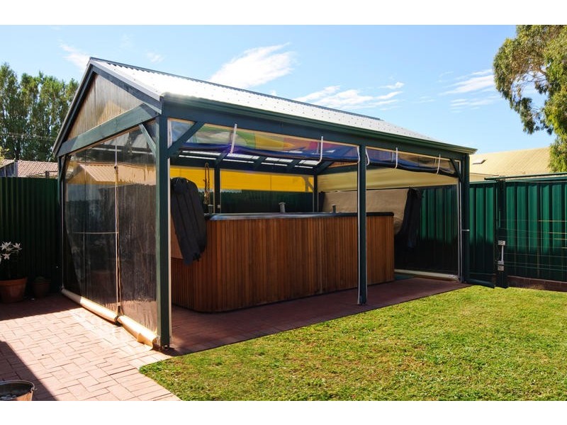 8 Mack Street, Glenelg North SA 5045