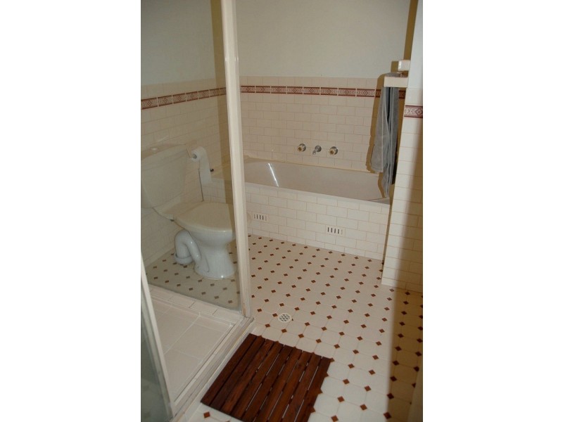 2/2A Maldon Avenue, Mitchell Park SA 5043