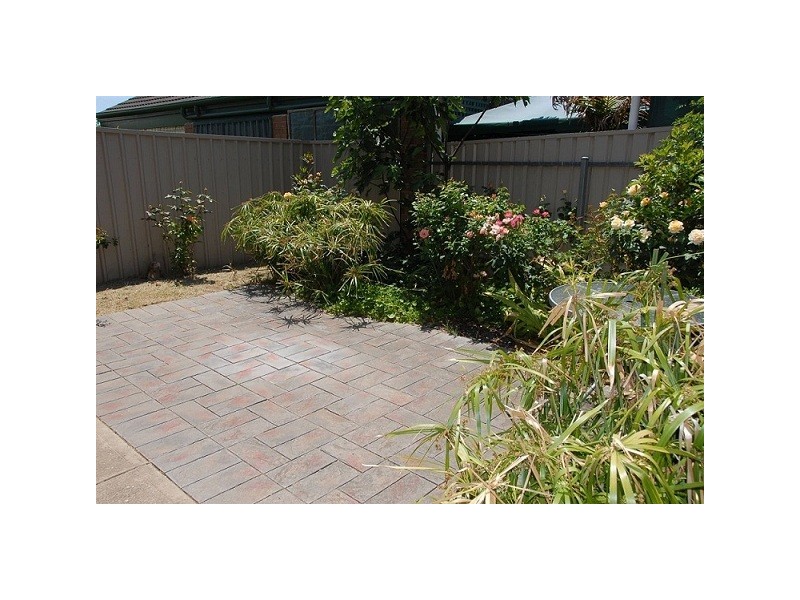 2/2A Maldon Avenue, Mitchell Park SA 5043