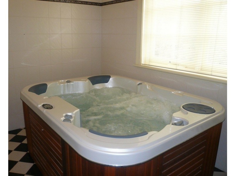 27 Young Road, Kanmantoo SA 5252