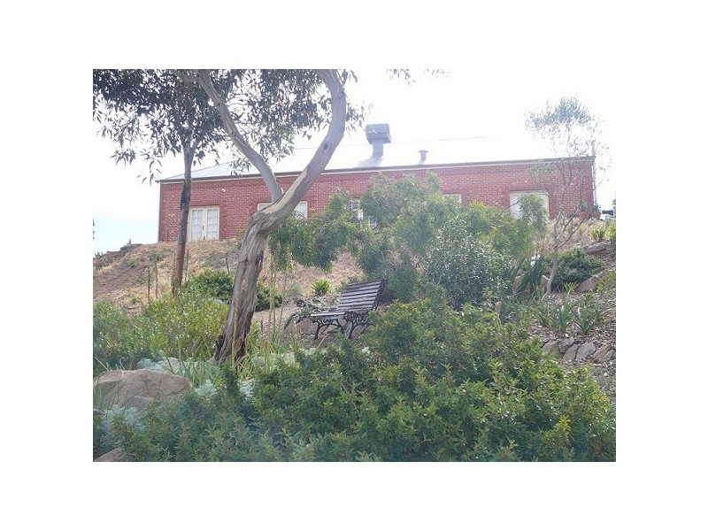 27 Young Road, Kanmantoo SA 5252