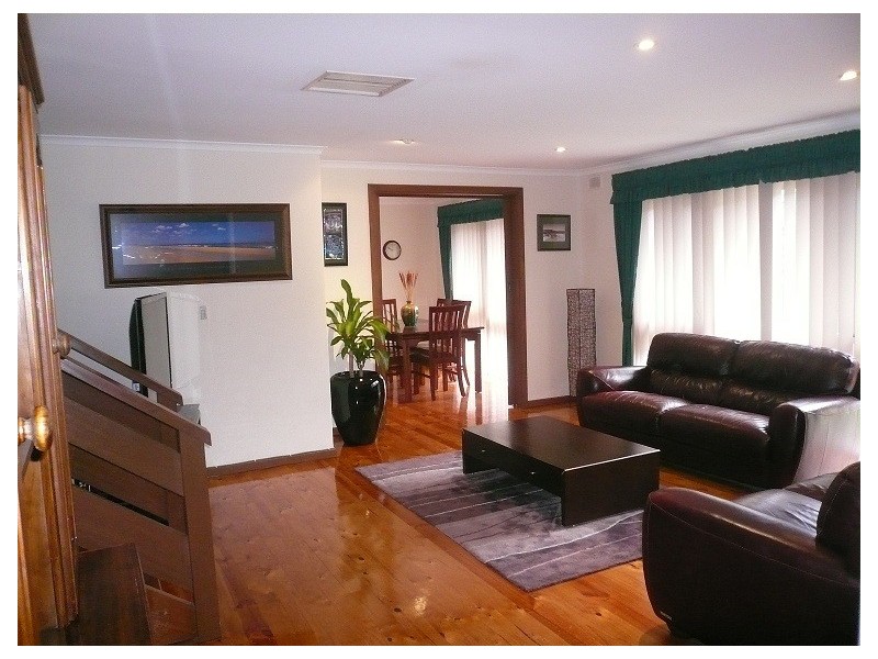 11 Ridgefield Avenue, Seaview Downs SA 5049