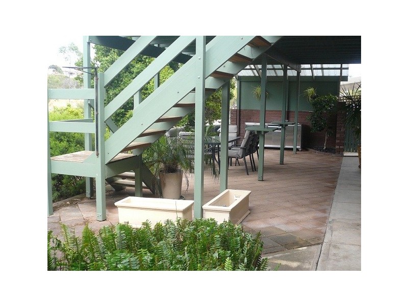 11 Ridgefield Avenue, Seaview Downs SA 5049