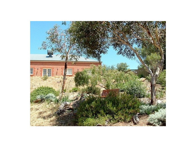 27 Young Road, Kanmantoo SA 5252