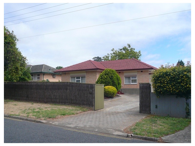 16 Clyde Street, Modbury SA 5092