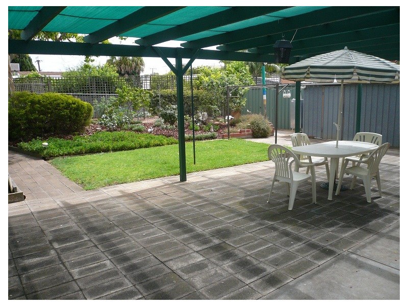 16 Clyde Street, Modbury SA 5092