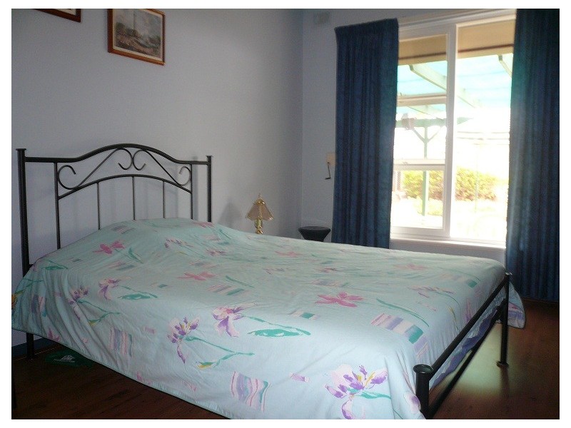 16 Clyde Street, Modbury SA 5092
