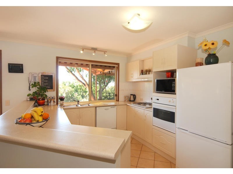 27 The Parkway, Aberfoyle Park SA 5159