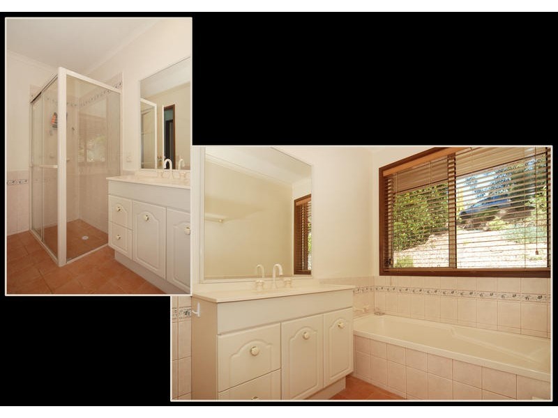 27 The Parkway, Aberfoyle Park SA 5159