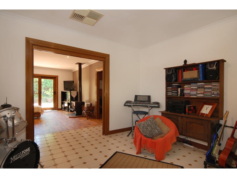 19 Greenfinch Crt, Wynn Vale SA 5127