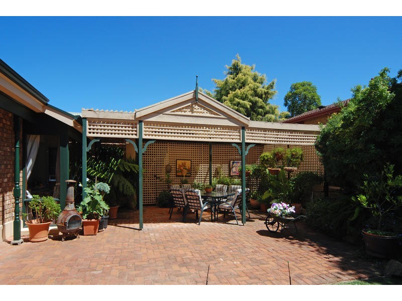 19 Greenfinch Crt, Wynn Vale SA 5127