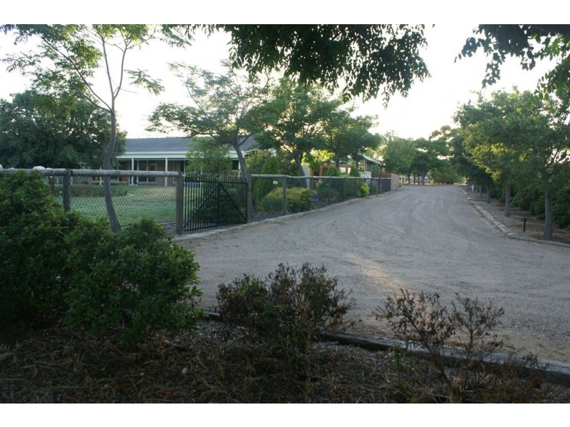 38 Lookout Drive, Murray Bridge East SA 5253