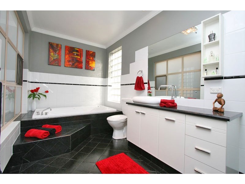 5 Lesbury Avenue, Heathpool SA 5068