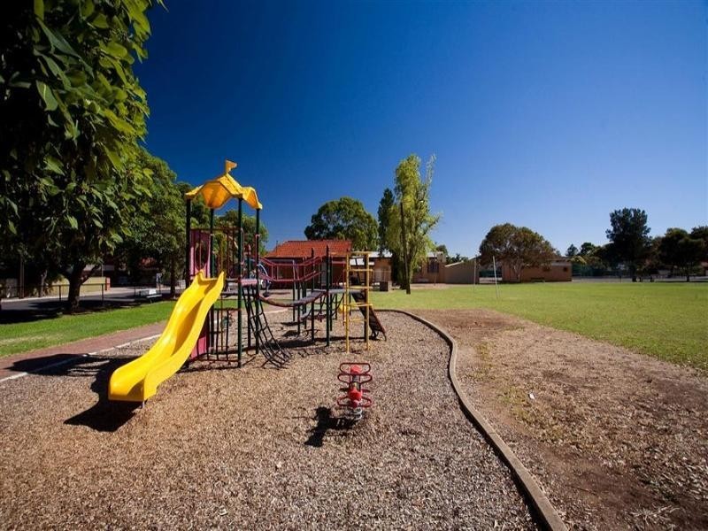 8/38 Farnham Road, Keswick SA 5035