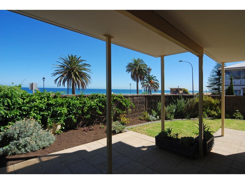 2/222 Esplanande, Seacliff SA 5049