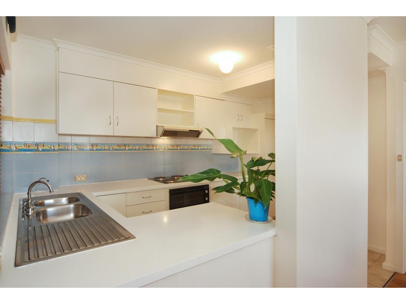 2/222 Esplanande, Seacliff SA 5049