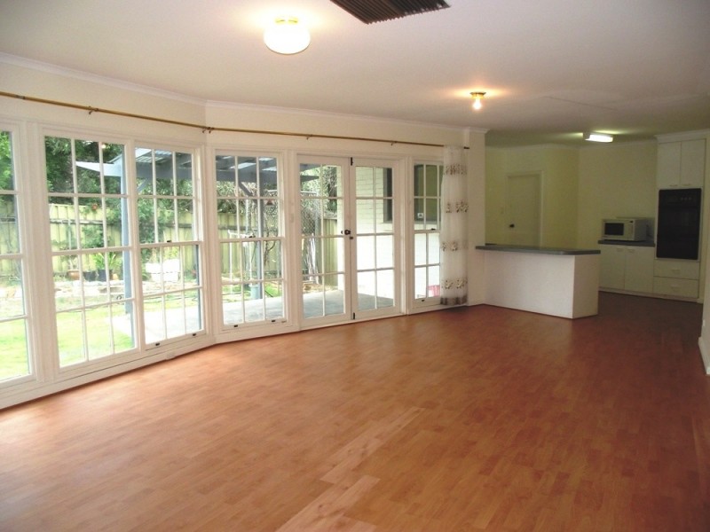 11 John Cleland Drive, Beaumont SA 5066