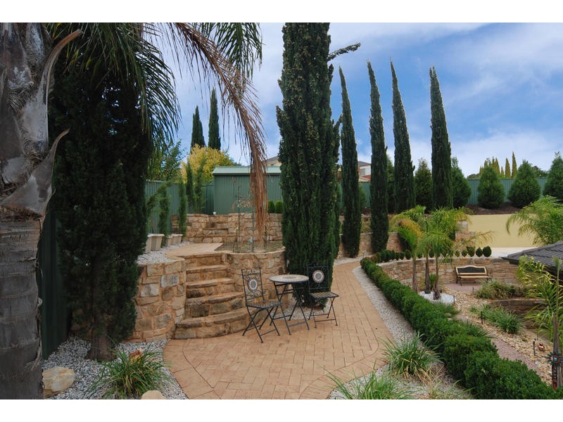 3 Montrose Place, Golden Grove SA 5125