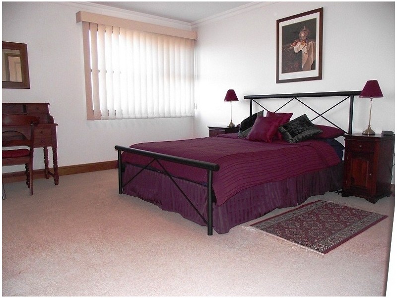 3 Kauri Way (Harbourside Quays), Port Adelaide SA 5015