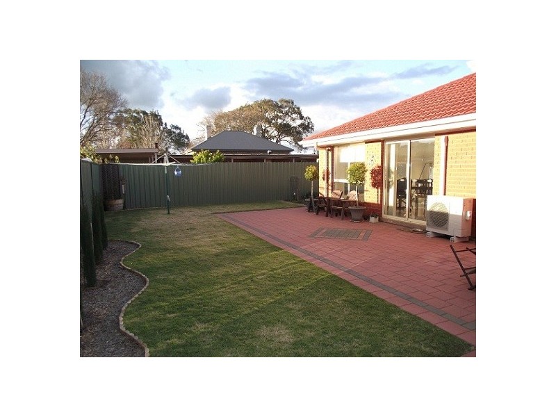 4 Hawdon Place, Mount Barker SA 5251