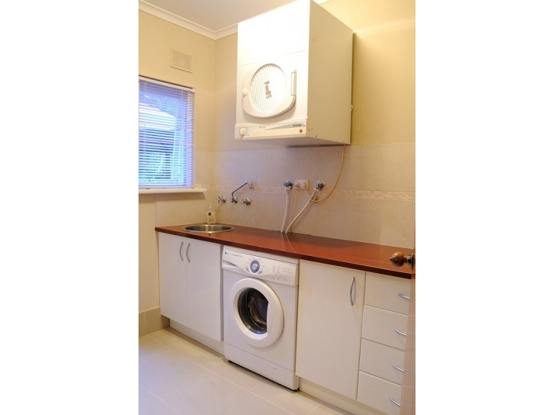 10 Tamala Crescent, Gilles Plains SA 5086