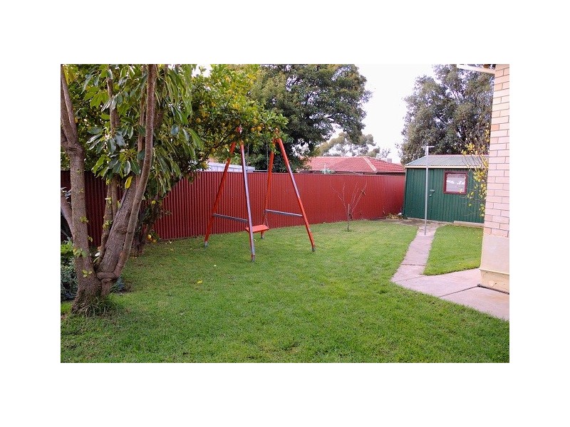 10 Tamala Crescent, Gilles Plains SA 5086