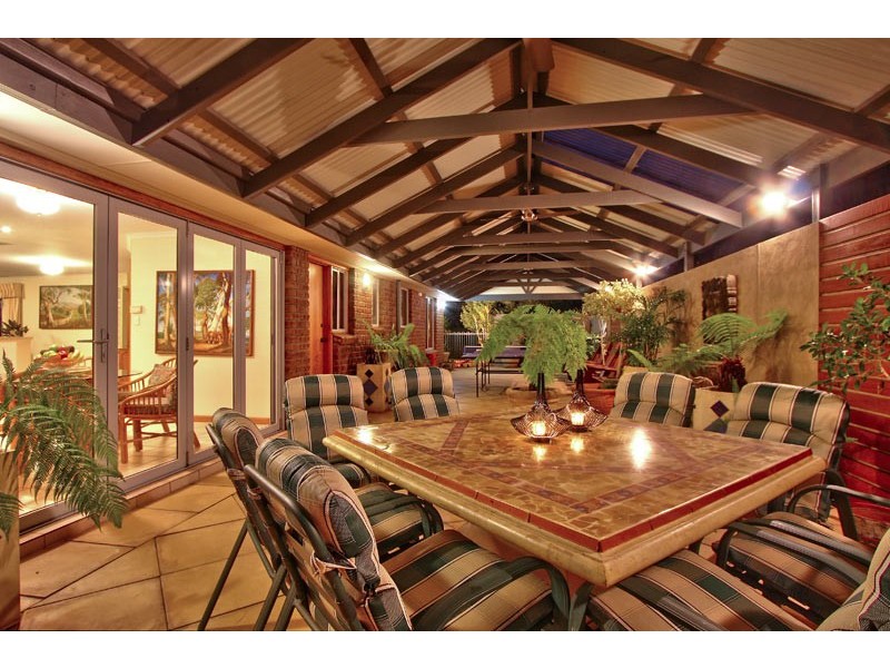 10 Burnett Drive, One Tree Hill SA 5114