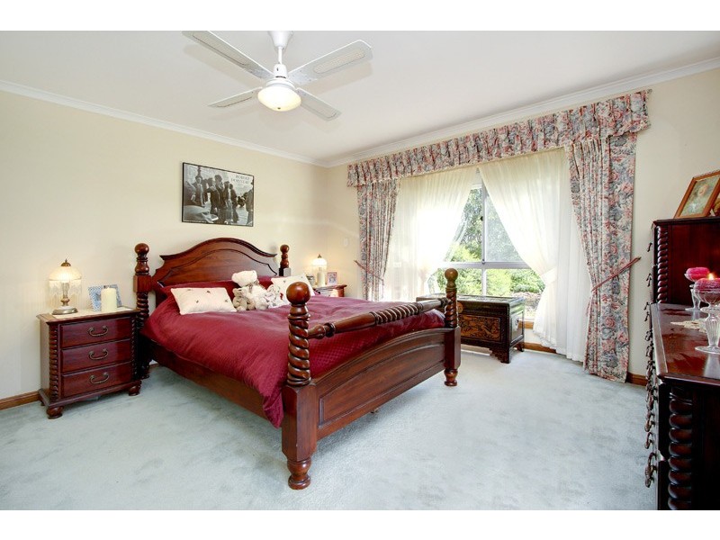 10 Burnett Drive, One Tree Hill SA 5114