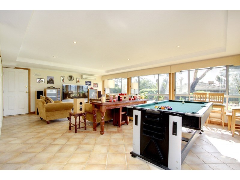 10 Burnett Drive, One Tree Hill SA 5114