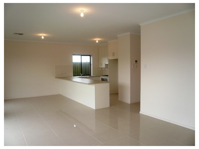 9 Antigua Court, Mawson Lakes SA 5095