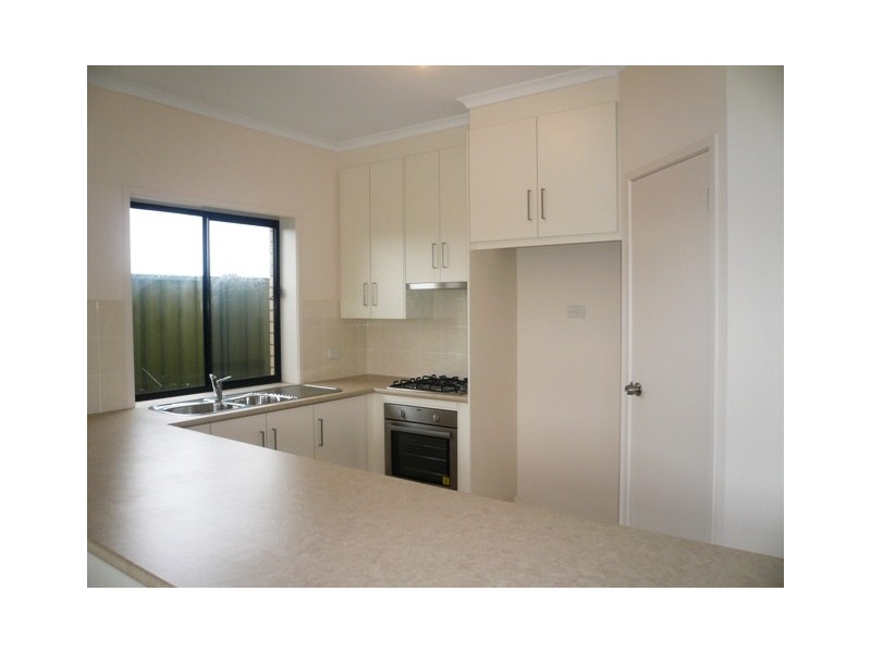 9 Antigua Court, Mawson Lakes SA 5095