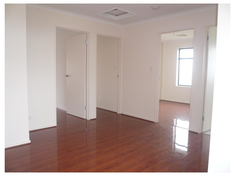 9 Antigua Court, Mawson Lakes SA 5095