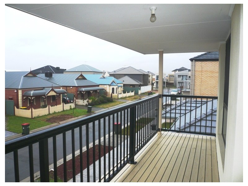 9 Antigua Court, Mawson Lakes SA 5095