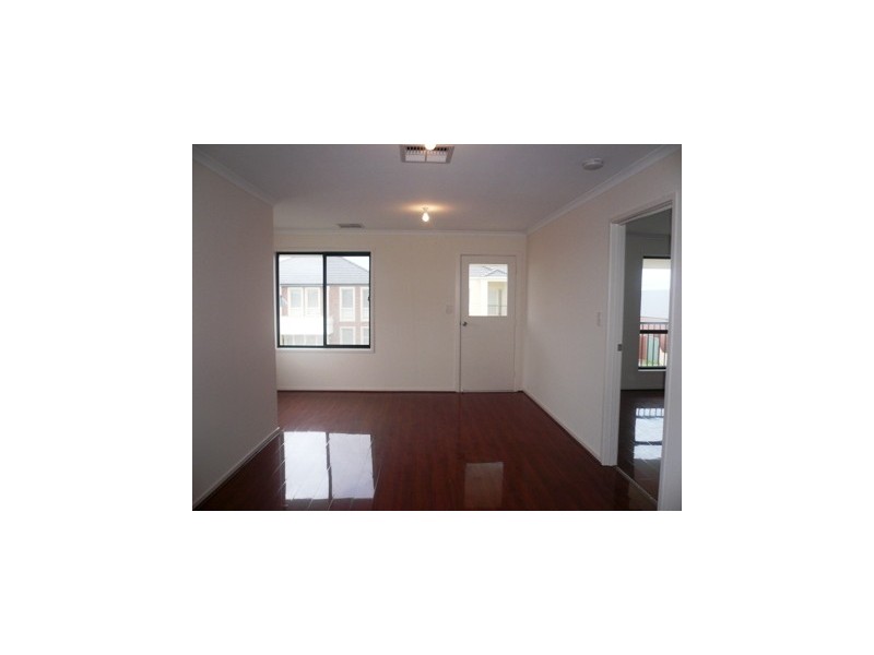 9 Antigua Court, Mawson Lakes SA 5095