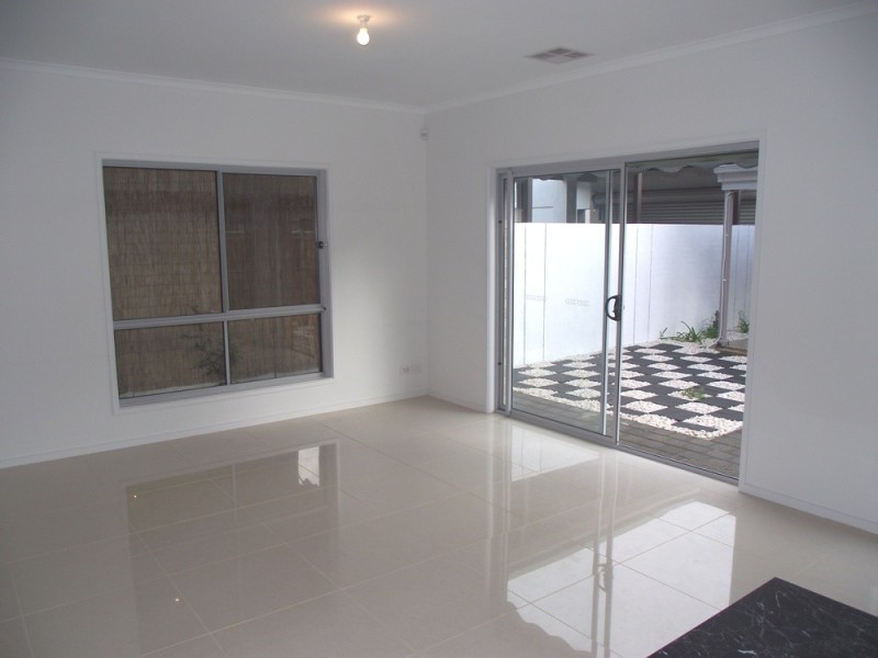 24 Robinson Street, Mawson Lakes SA 5095