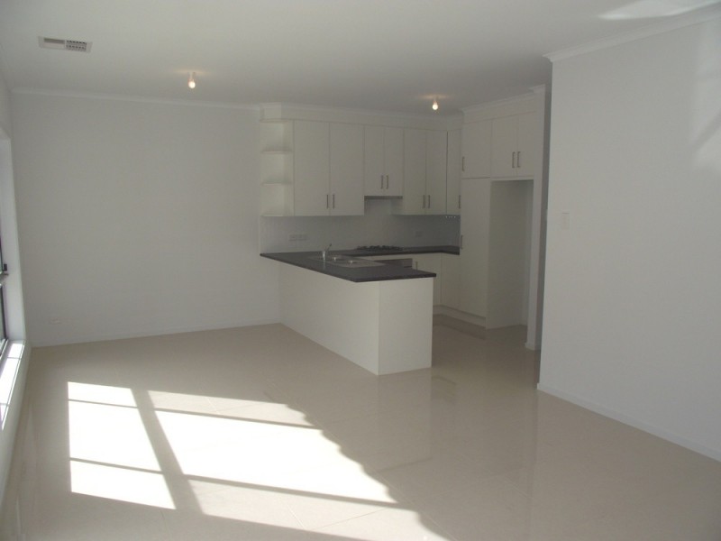 24 Robinson Street, Mawson Lakes SA 5095