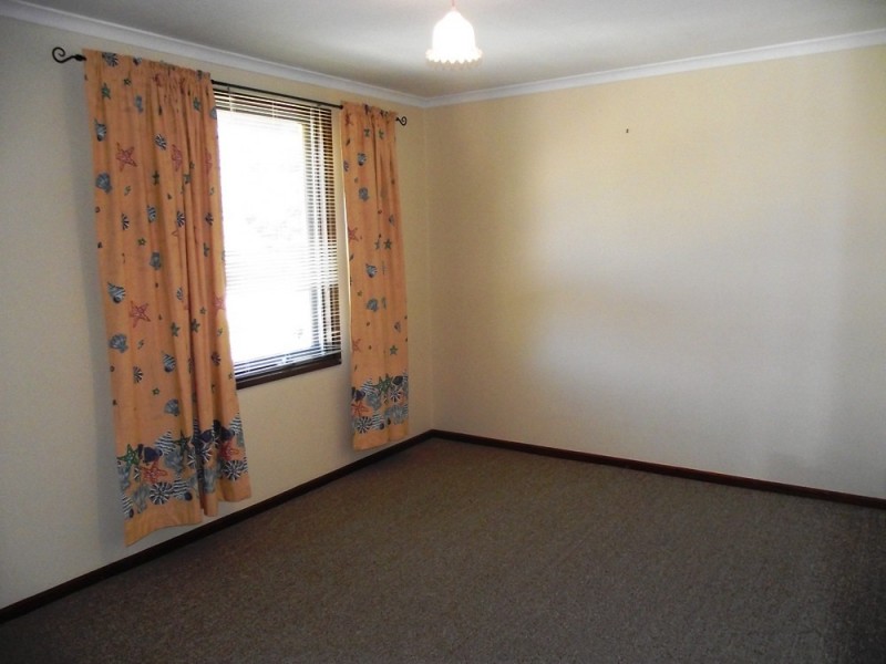 1 Curlew Court, Semaphore Park SA 5019