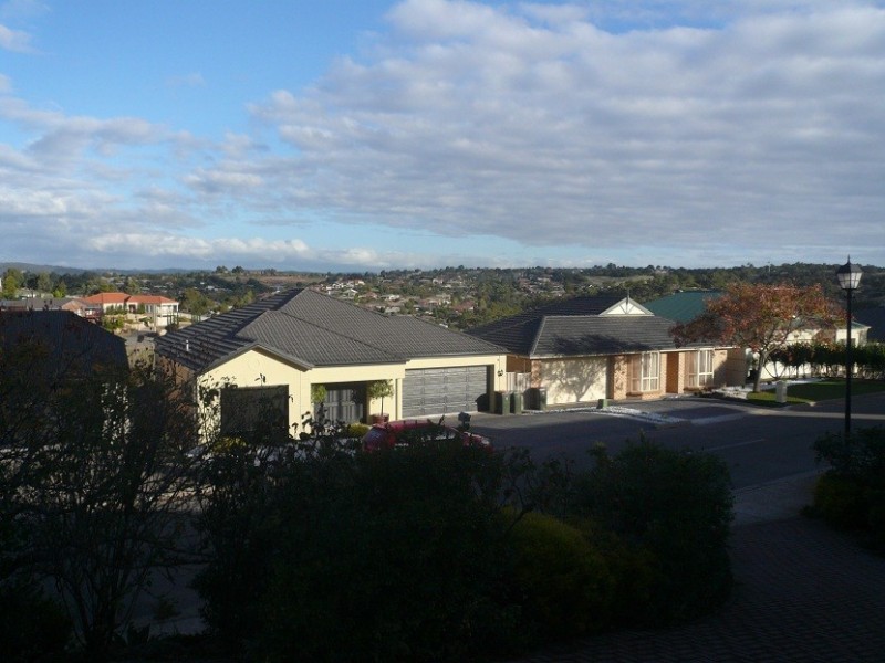 30 Reordan Drive, Greenwith SA 5125