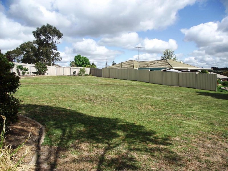 7 John Murray Drive, Williamstown SA 5351