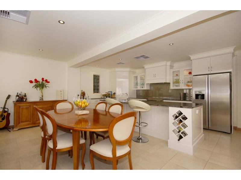 38 St Albans Tce, Semaphore Park SA 5019