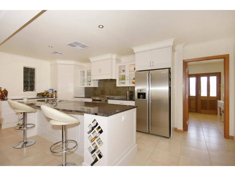38 St Albans Tce, Semaphore Park SA 5019