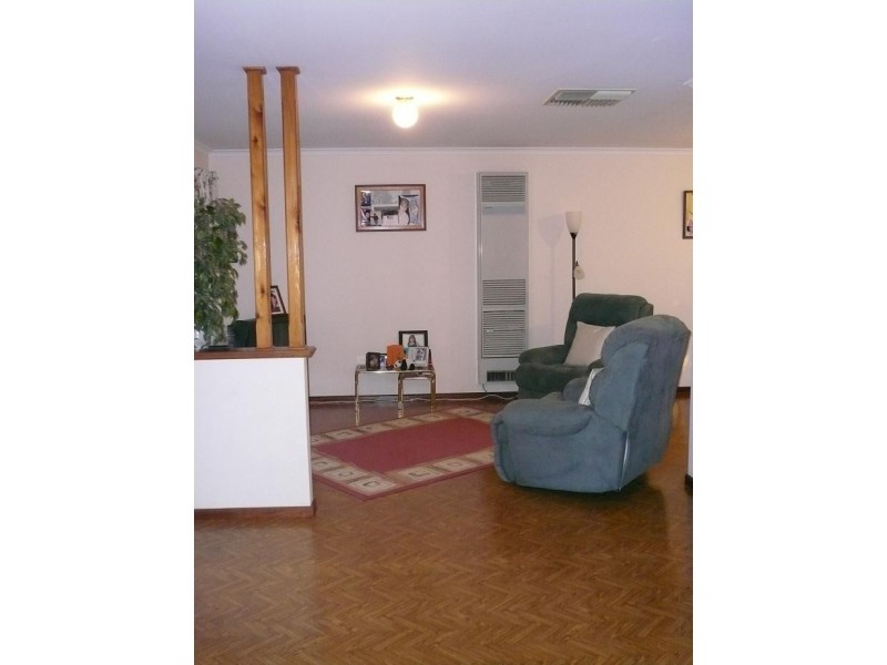 91 Bradman Road, Green Fields SA 5107