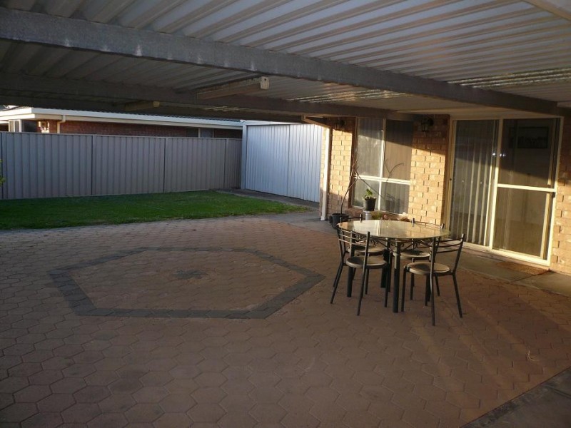 91 Bradman Road, Green Fields SA 5107