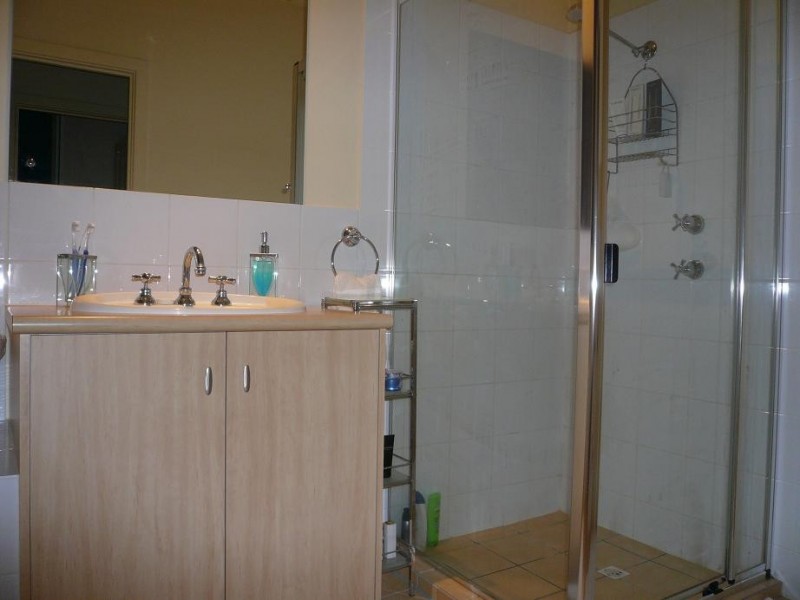 10/16 Parkdale Cr, Mawson Lakes SA 5095