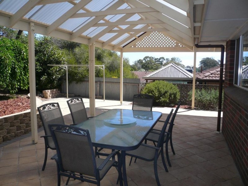 17 Lovelock Street, Highbury SA 5089