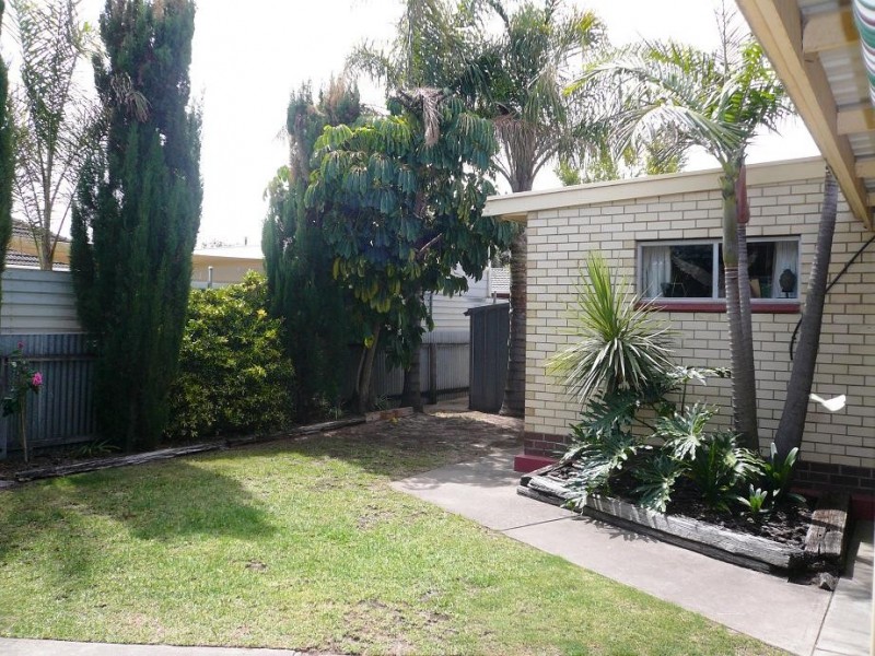 4 Bermuda Avenue, West Lakes Shore SA 5020