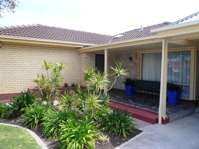 4 Bermuda Avenue, West Lakes Shore SA 5020